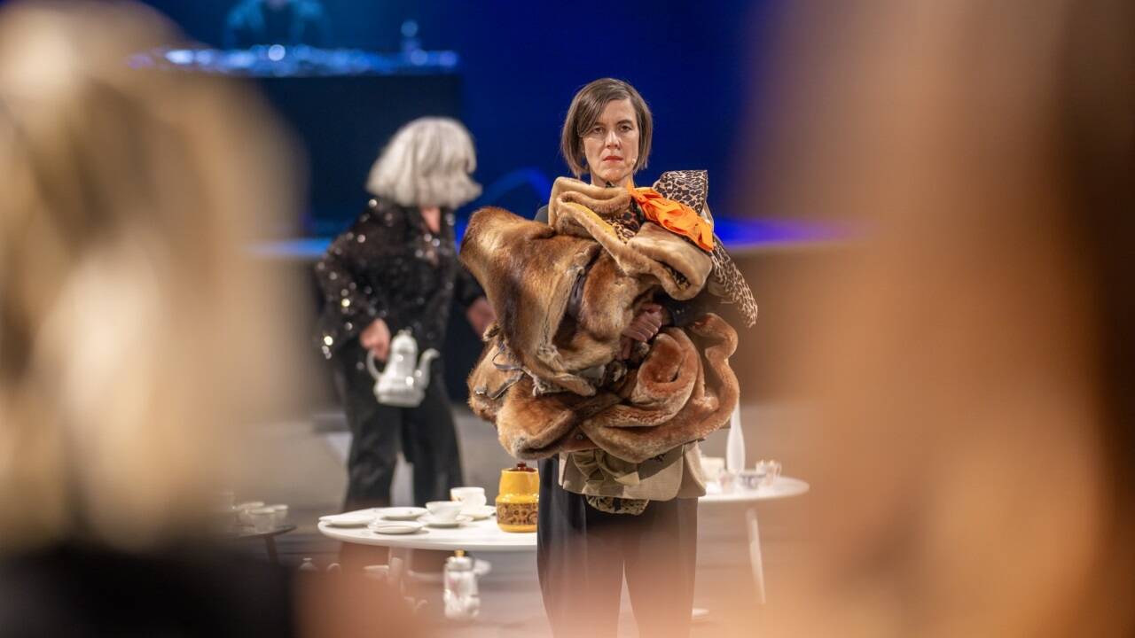 Wer kriegt das Haus? Die Frage stellt sich in der Performance „Erben“, der letzten Premiere im steirischen herbst. 