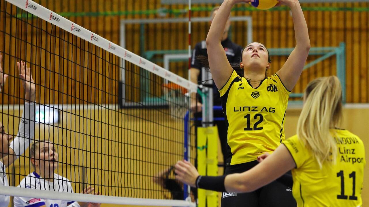 Sophia Deisl (Nummer 12) behielt mit Linz die Oberhand in Salzburg.  