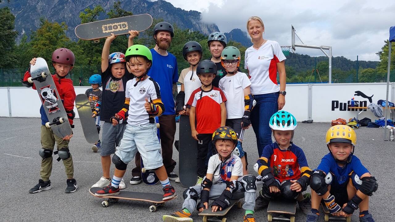 Kinder können viele verschiedene Sportarten ausprobieren. Kinder können viele verschiedene Sportarten ausprobieren.