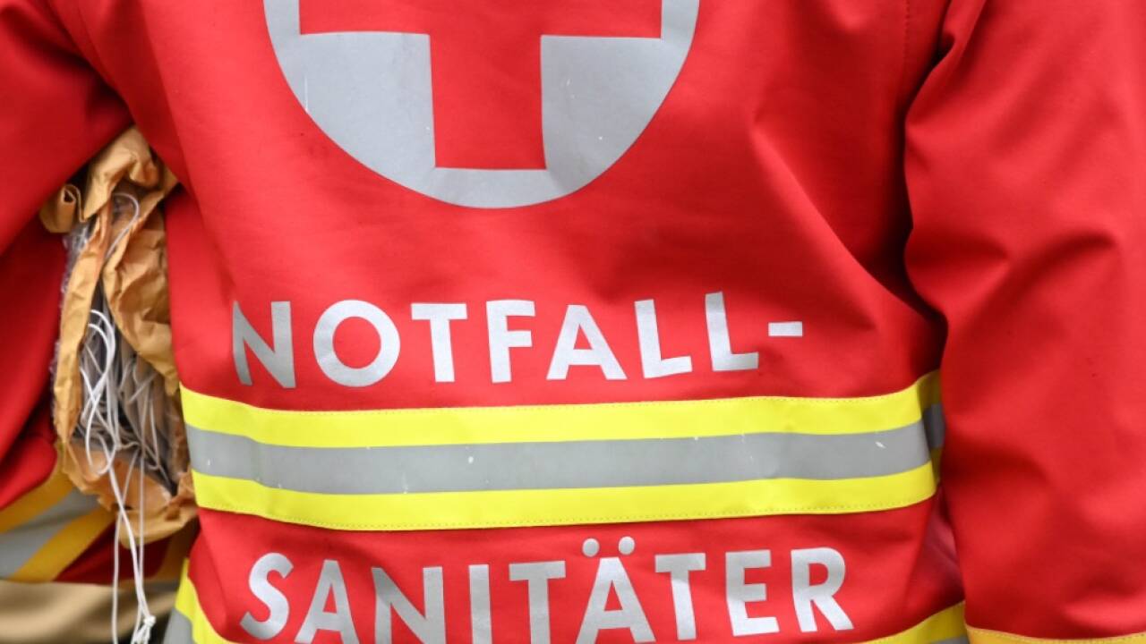 Die Elfjährige wurde verletzt ins Spital gebracht. Die Elfjährige wurde verletzt ins Spital gebracht.