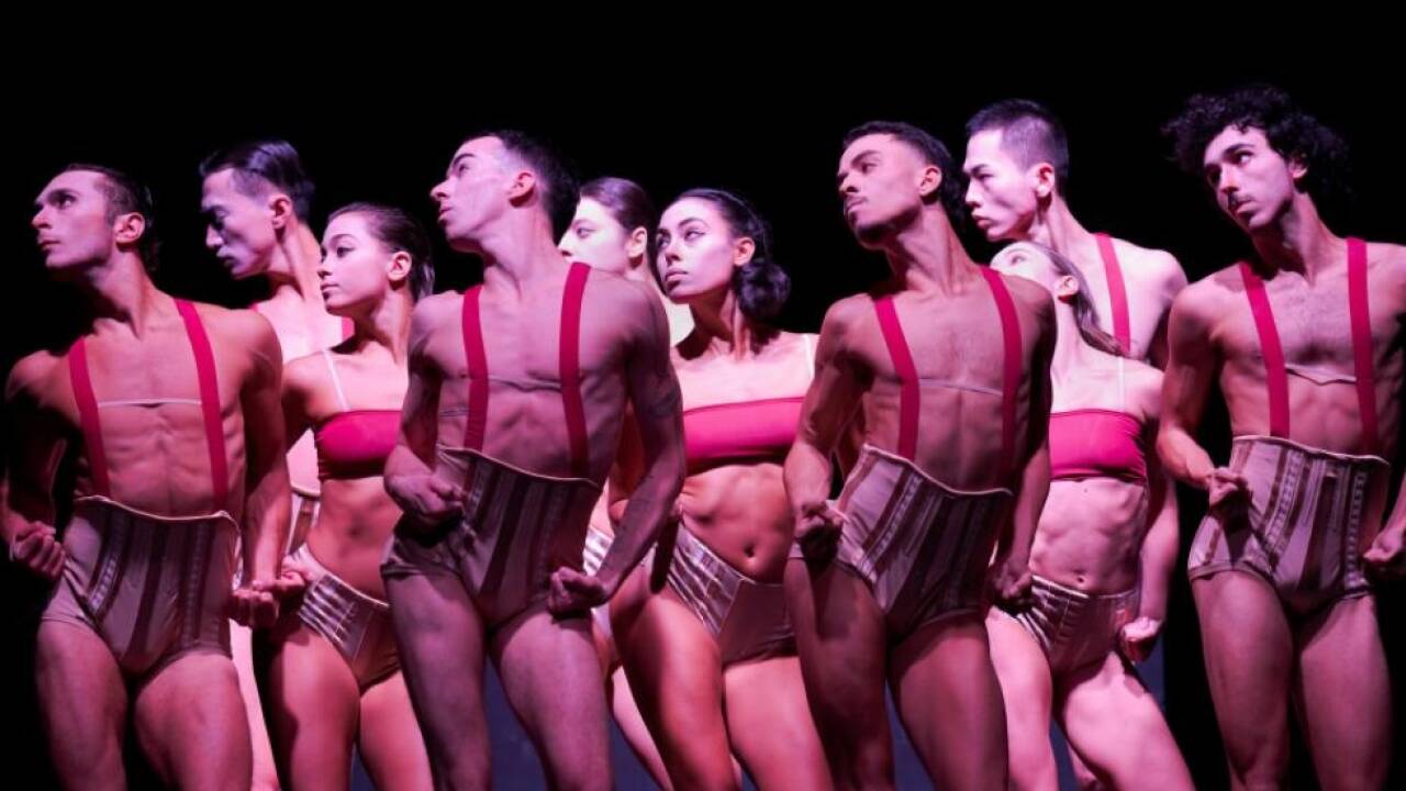Die Tanzproduktion 'Verlockung' stellte die Frage nach Individualität 