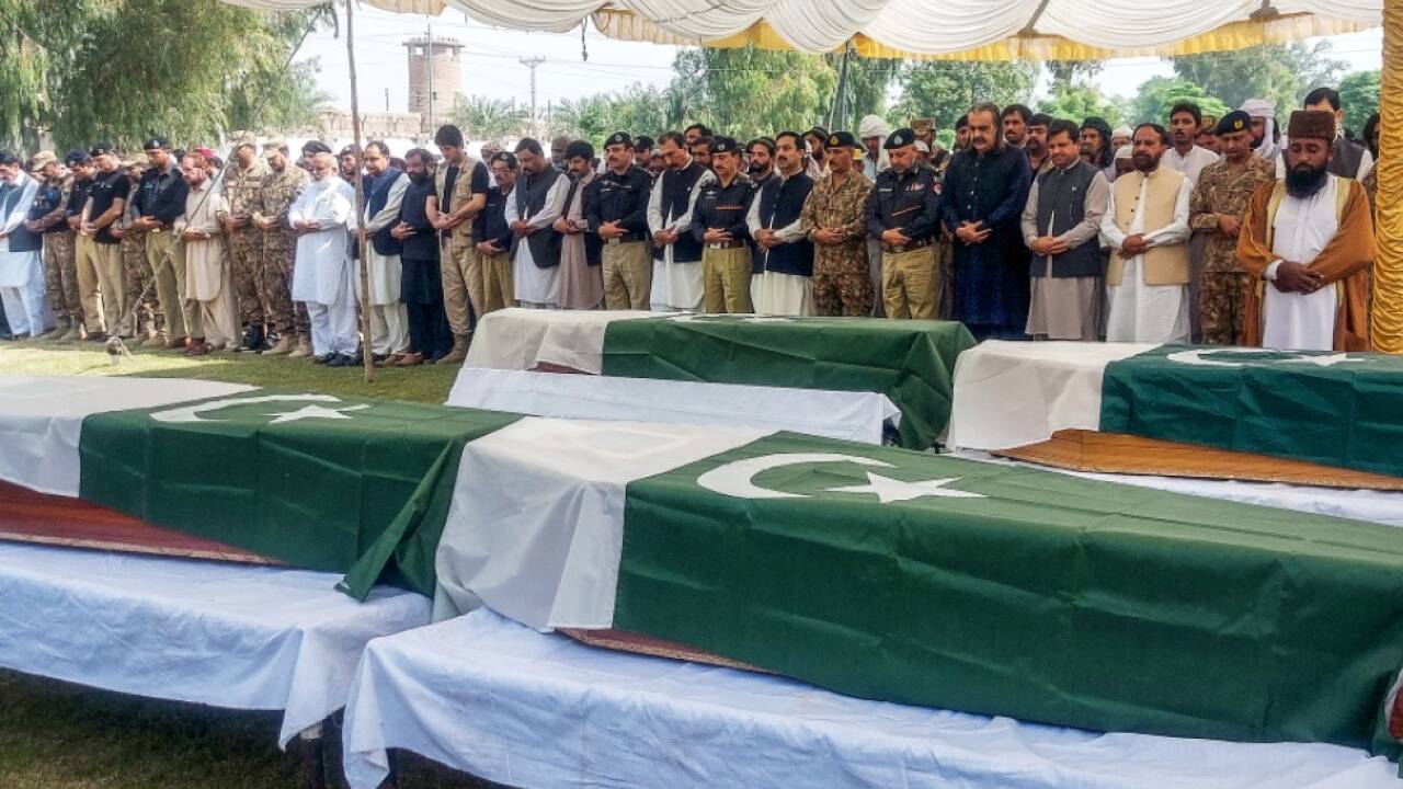 Gefechte nach tödlichen Anschlägen durch pakistanische Taliban 