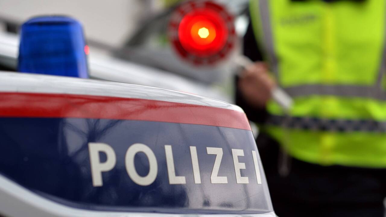 Der Salzburger Polizei gingen bei technischen Kontrollen etliche Fahrzeuge ins Netz, die nicht mehr verkehrssicher waren (Symbolbild).  