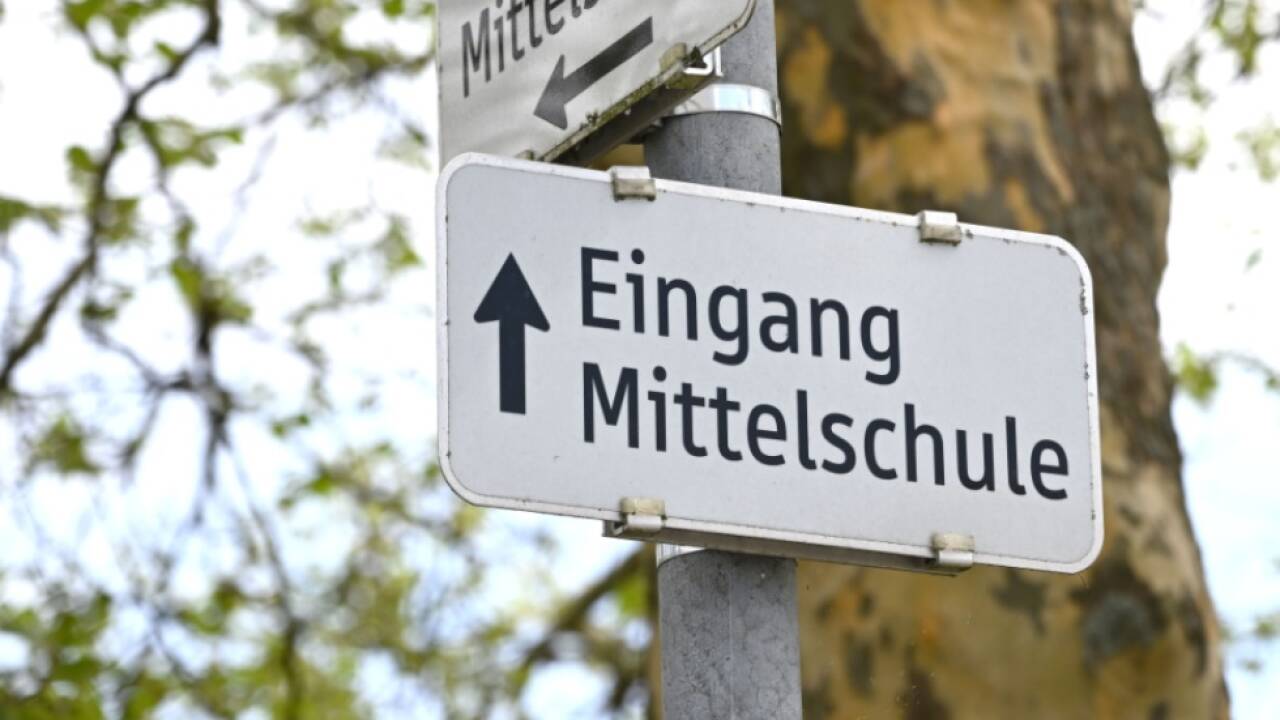 Mittelschulen-mit-schwierigeren-Rahmenbedingungen