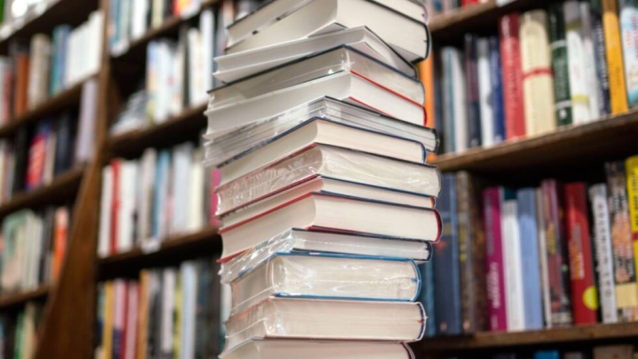 Welches Buch ist der beste deutschsprachige Roman des Jahres? 