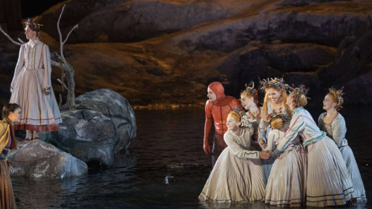 Bregenzer-Festspiele-verkaufen-Freisch-tz-Kost-me