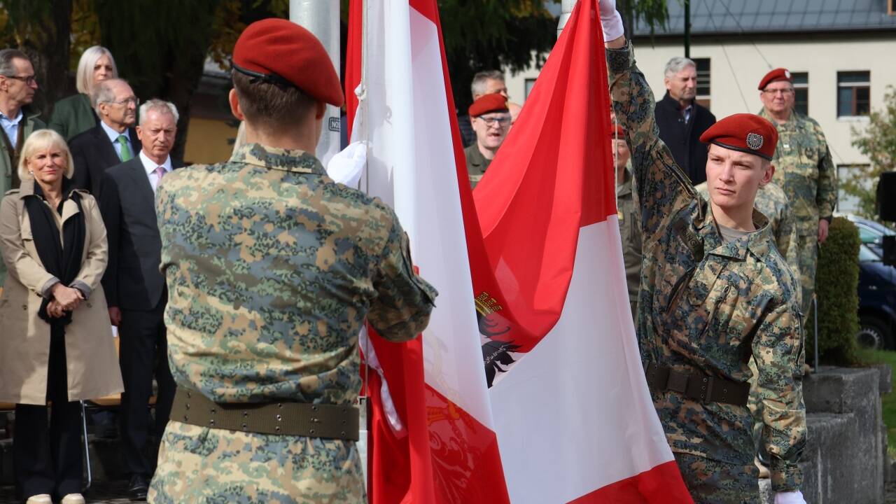 In der Krobatin Kaserne wurde der Traditionstag der Fernmeldetruppe begangen.  