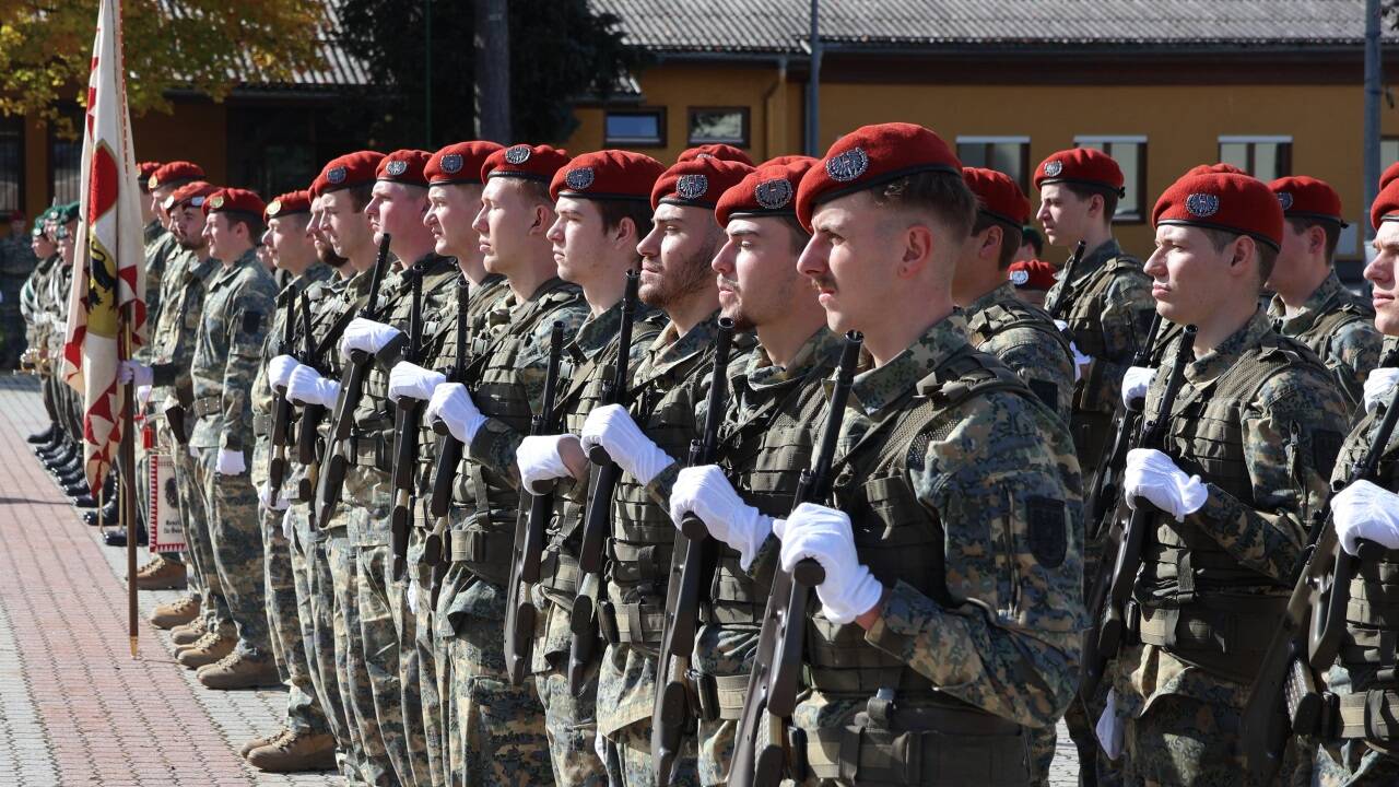 In der Krobatin Kaserne wurde der Traditionstag der Fernmeldetruppe begangen.  