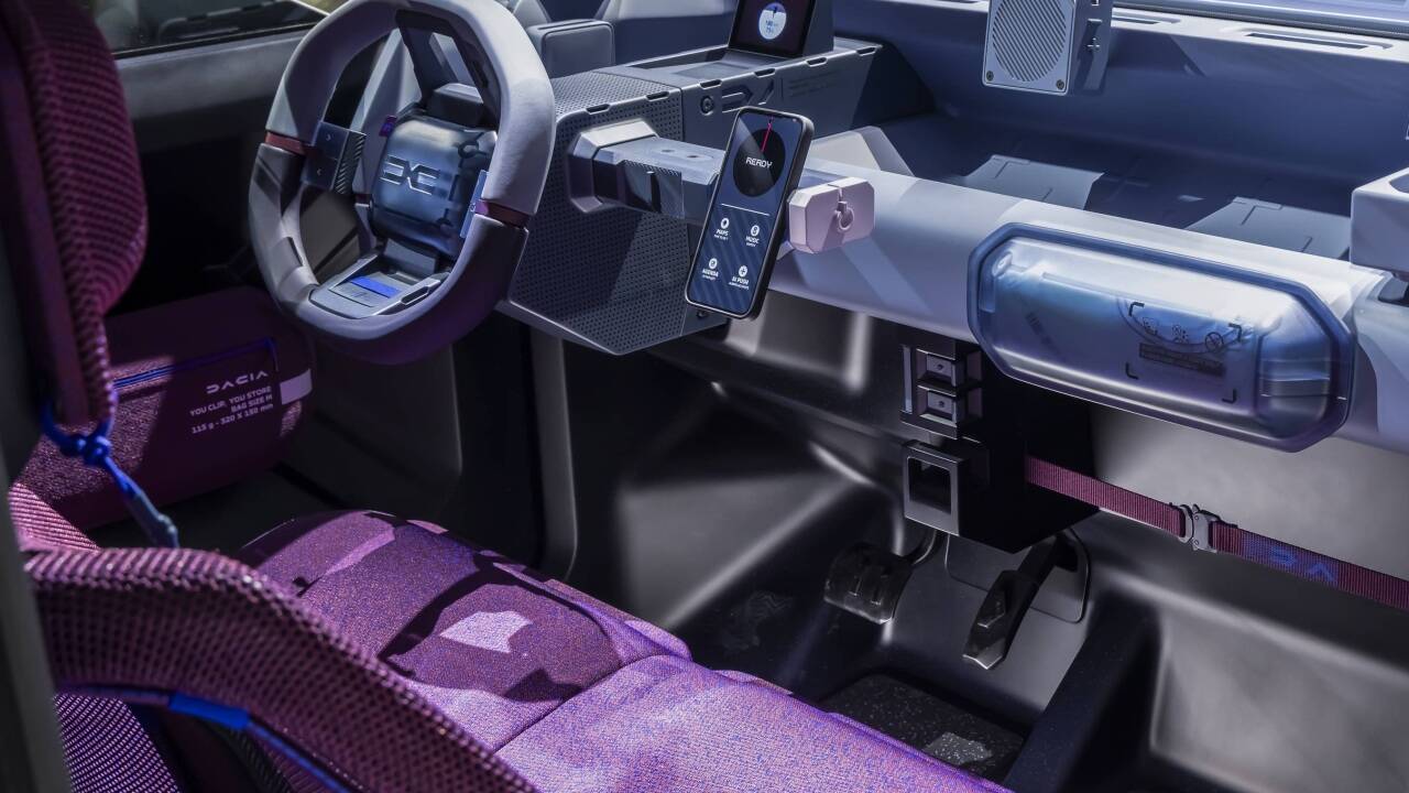 Optisch wirkt die Dacia-Studie Hipster gewöhnungsbedürftig. Zukunftsweisend sind die Detaillösungen des Konzeptfahrzeugs aber auf jeden Fall.  