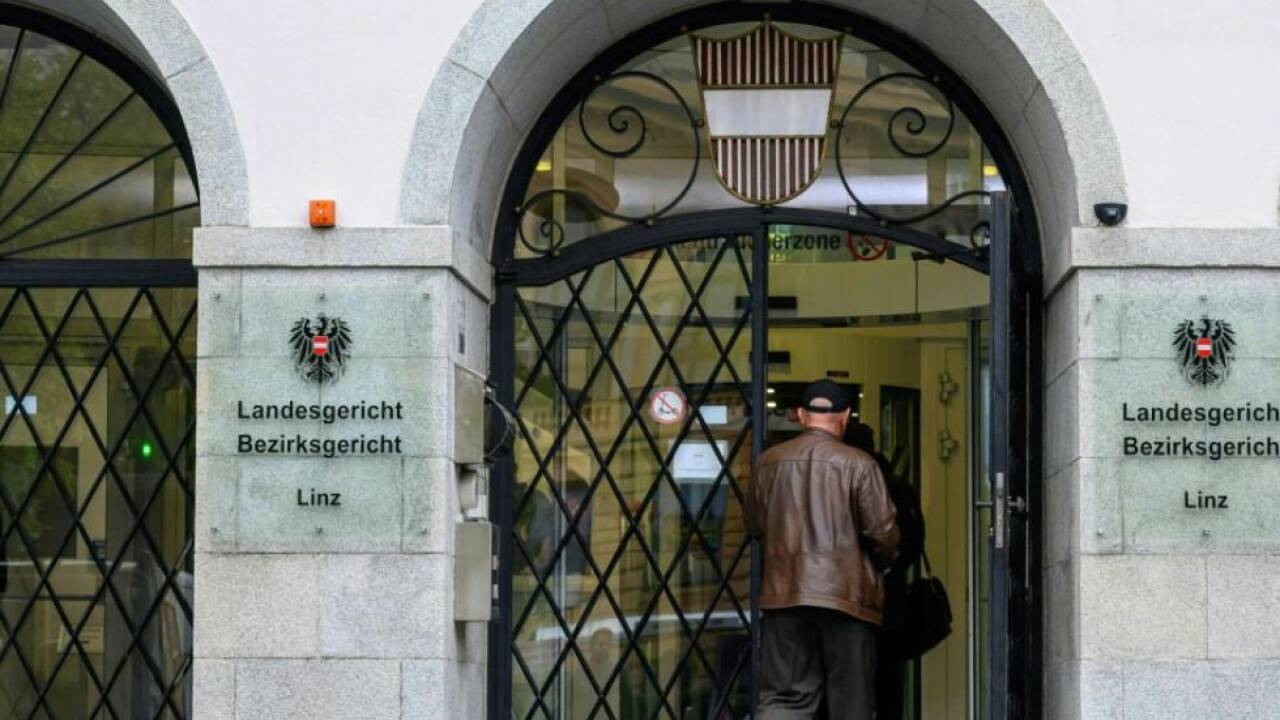 15-Jährige soll mehrmals auf 20-Jährige eingestochen haben 15-Jährige soll mehrmals auf 20-Jährige eingestochen haben