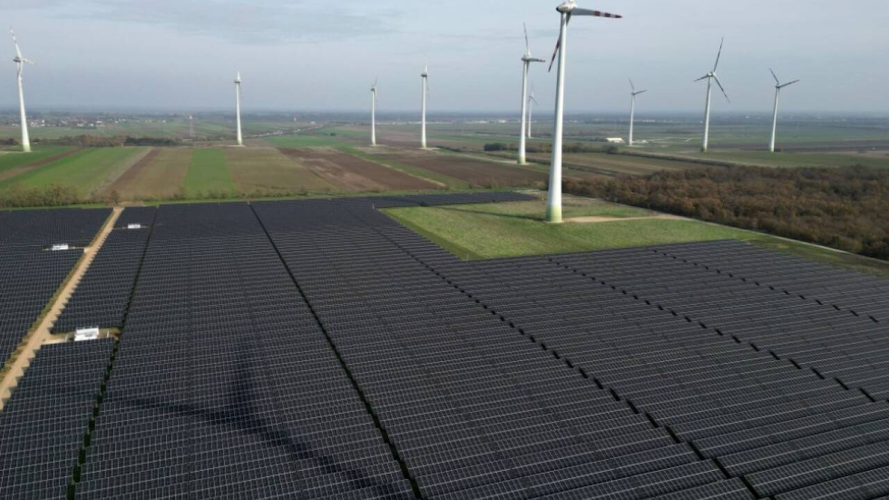 Erneuerbare Energie müssen noch schnelle ausgebaut werden 
