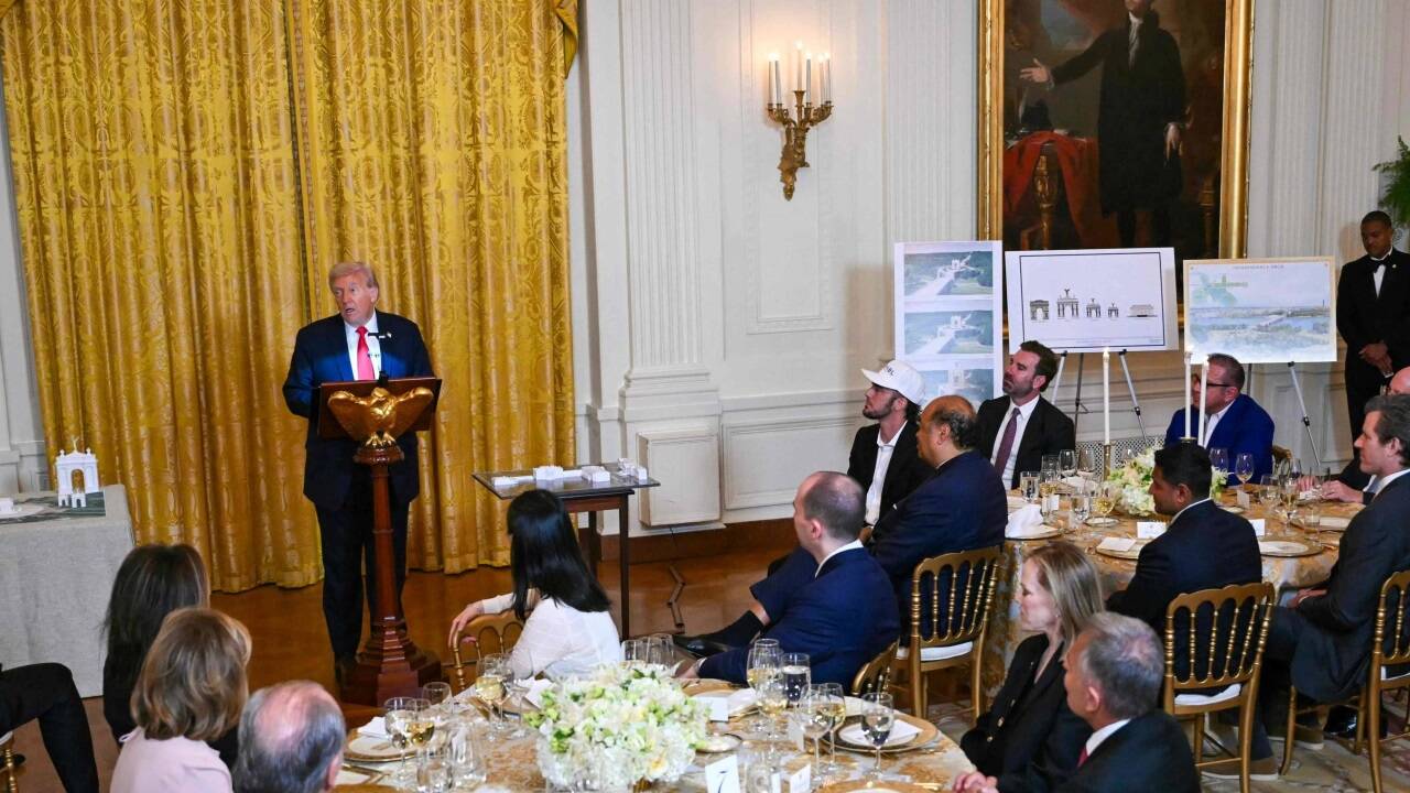 Beim Dinner waren auch Vertreter von Tech-Firmen wie Amazon, Apple, Meta, Google und Microsoft anwesend. 