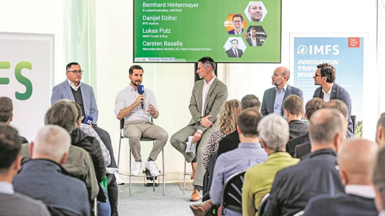 Diskutierten über die Vorzüge der E-Mobilität: Carsten Basalla (Mercedes-Benz Mobility AG), Lukas Putz (MAN), Bernhard Hintermayer (Asfinag) sowie Danijel Dzihic, Managing Director von BYD in Österreich (v. l.). 