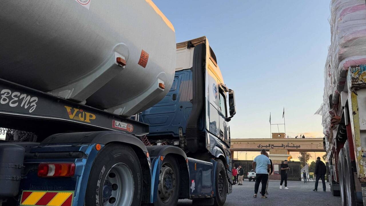 Am Grenzübergang Rafah stockt die Hilfe in den Gazastreifen noch immer. Am Grenzübergang Rafah stockt die Hilfe in den Gazastreifen noch immer.