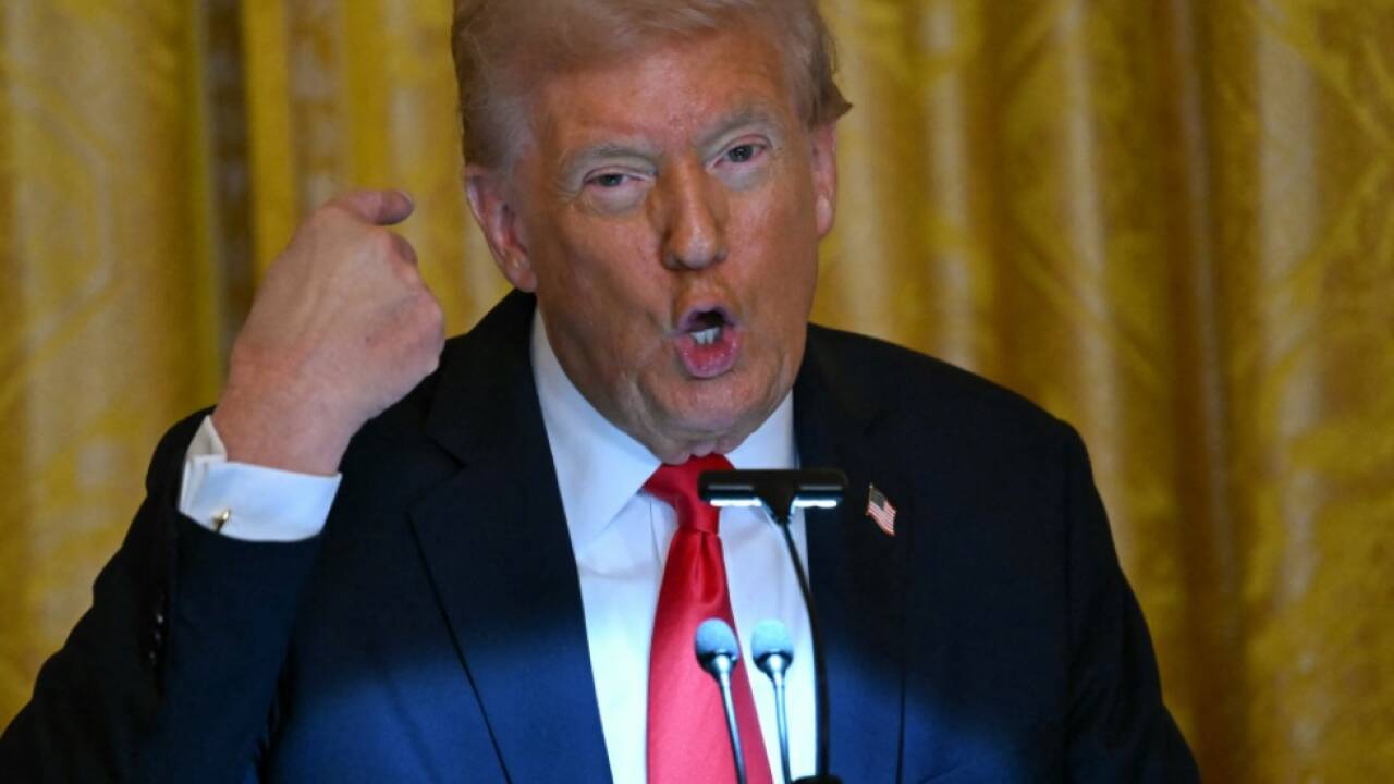 "Ich spreche jetzt mit Präsident Putin" 'Ich spreche jetzt mit Präsident Putin'