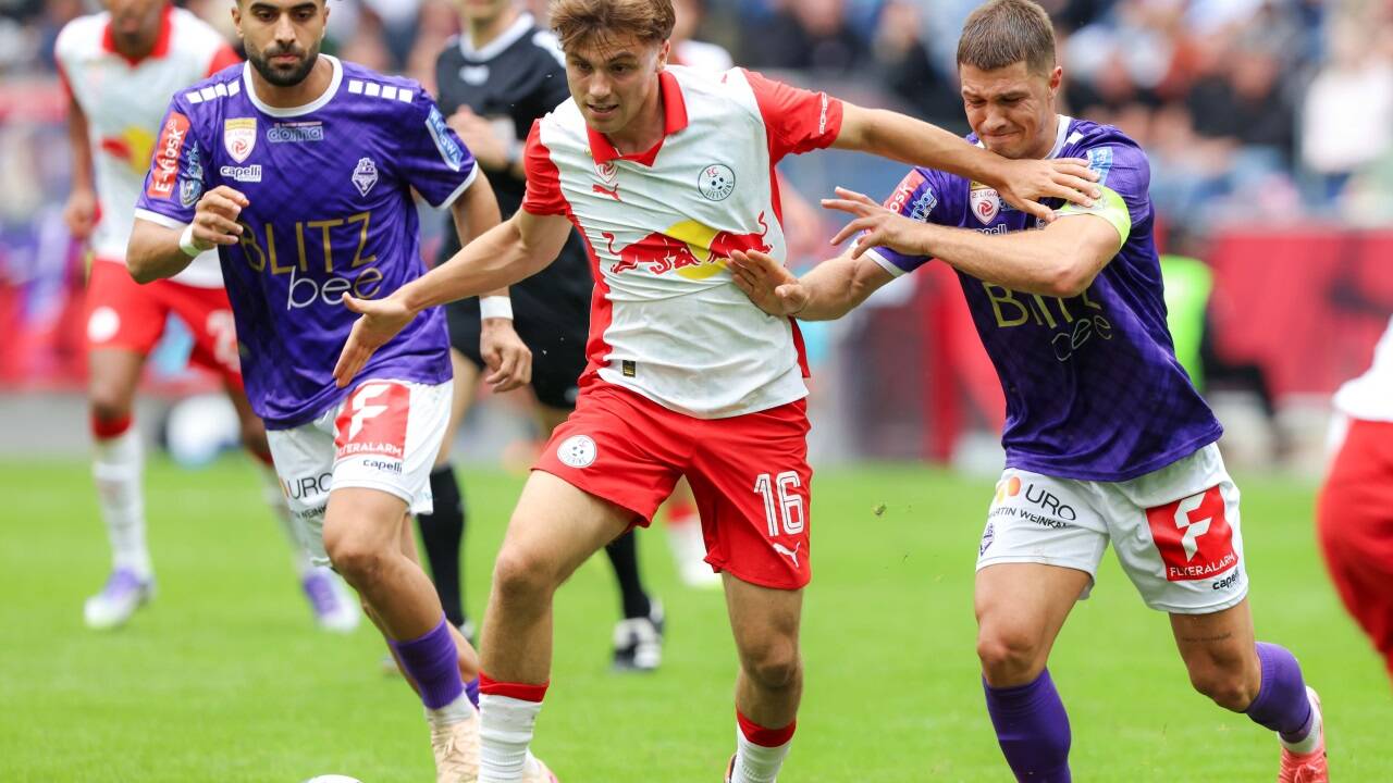 Luca Meisl (rechts) will Austria Salzburg zu einem prestigeträchtigen Sieg führen. Luca Meisl (rechts) will Austria Salzburg zu einem prestigeträchtigen Sieg führen.