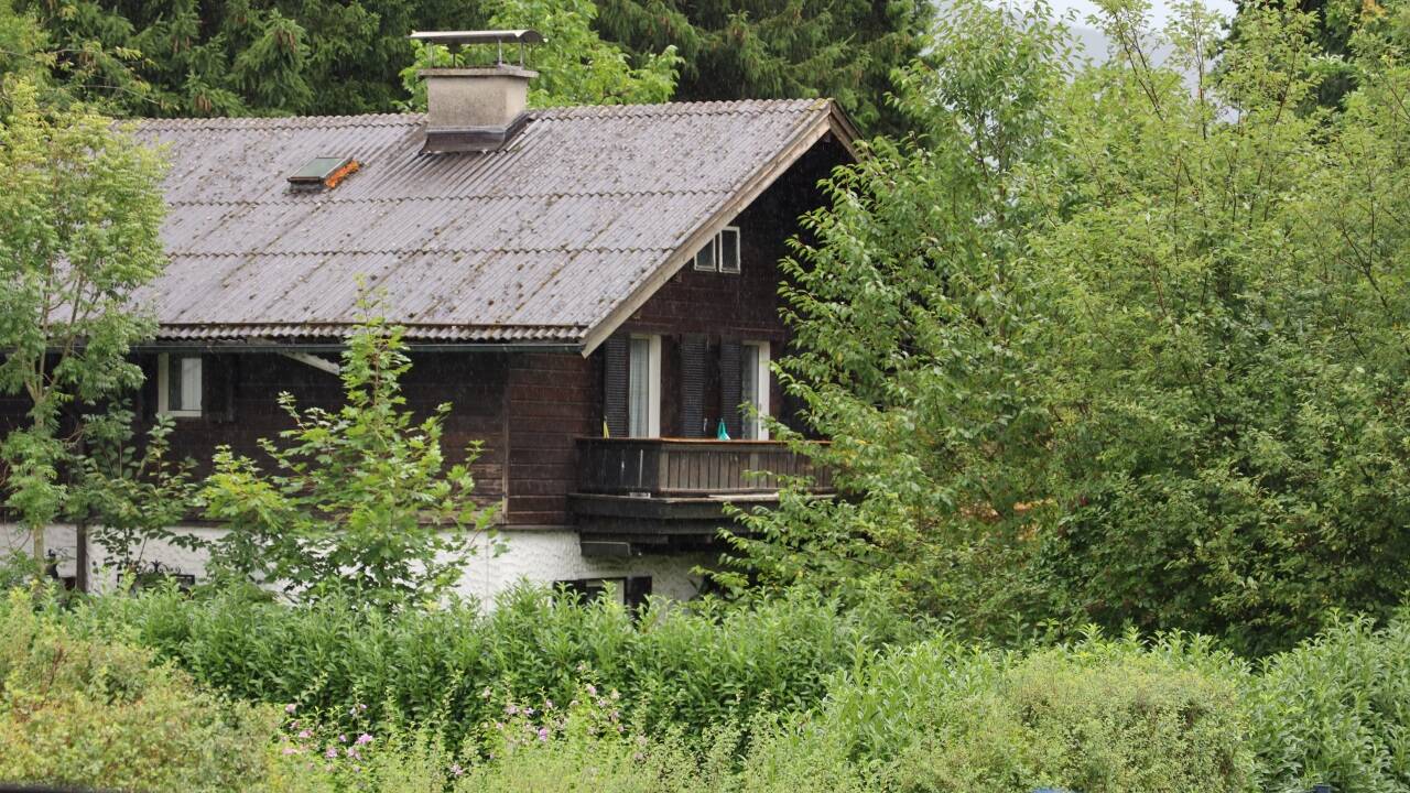 Am Freitagvormittag wurde der 66-jährige Hausbesitzer verhaftet. 