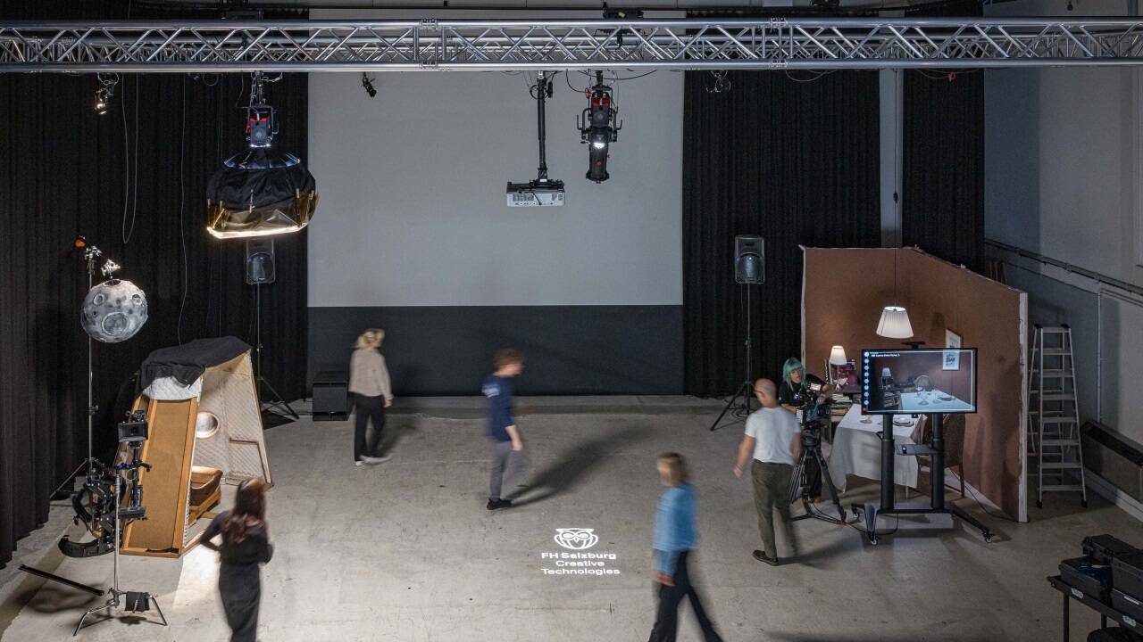 Ein Blick in die neue Filmproduktionshalle.  