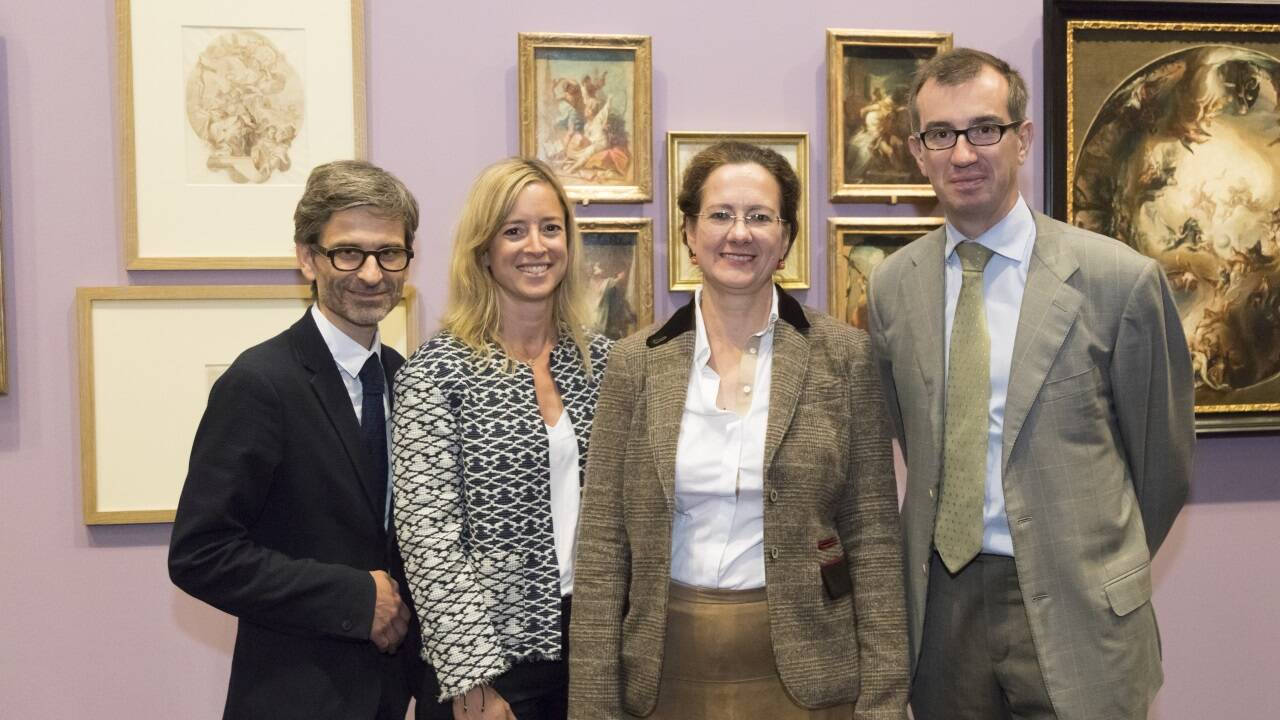 Die Ausstellung „Geste baroque“ gastierte von 20. Oktober 2016 bis 16. Jänner 2017 im Louvre. Im Bild: Salzburg Museum-Direktor Martin Hochleitner, Waltraud Paradeiser (SLT), Regina Kaltenbrunner (Salzburg Museum); und Xavier Salmon (Louvre). 