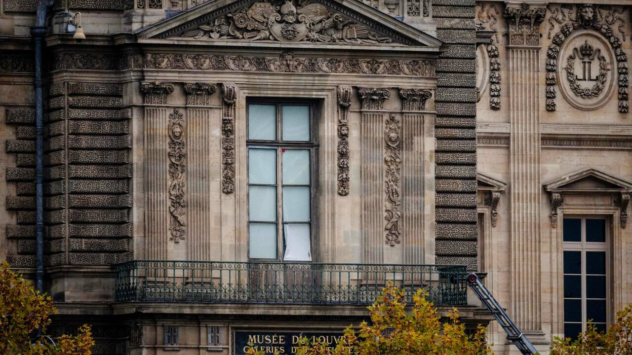 Nach dem Kunstraub am Sonntagmorgen war das Museum evakuiert und für den Rest des Tages geschlossen worden. Nach dem Kunstraub am Sonntagmorgen war das Museum evakuiert und für den Rest des Tages geschlossen worden.
