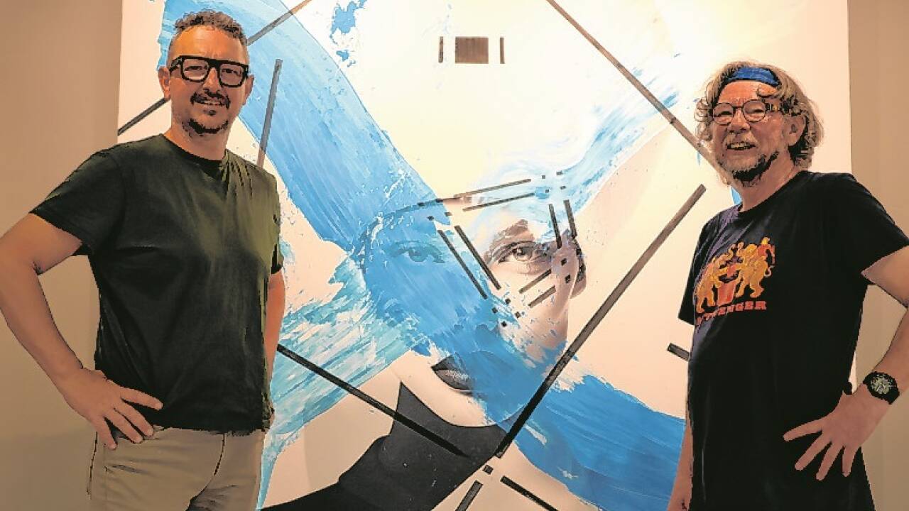 Jürgen Fux (l.) und Sepp Winter freuen sich auf die Gäste der Ausstellung. Bild: weiss Jürgen Fux (l.) und Sepp Winter freuen sich auf die Gäste der Ausstellung. Bild: weiss