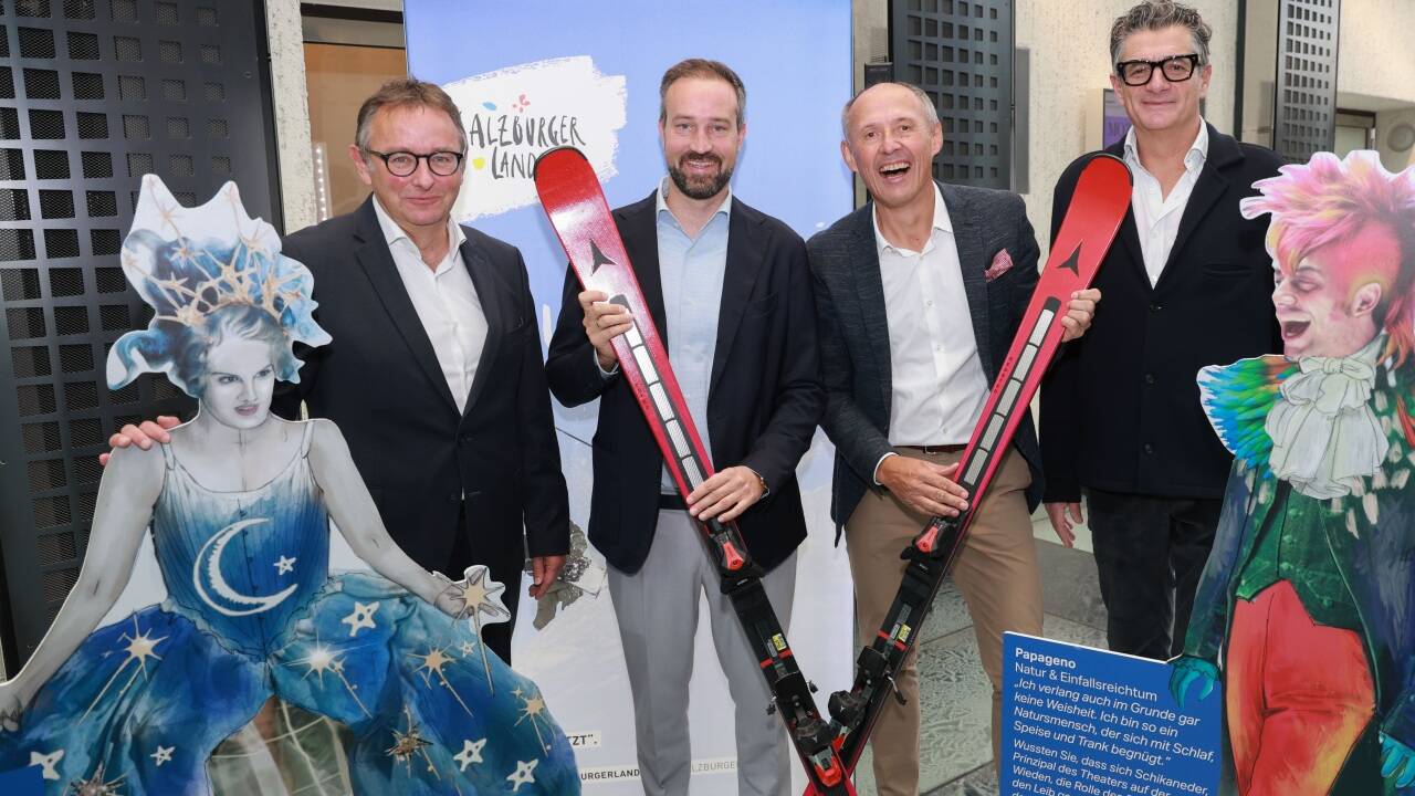 Der Winter kann kommen (v. l.): Reiner Heneis (Stiftung Mozarteum), LH-Stv. Stefan Schnöll, SLTG-Chef Leo Bauernberger und Produzent John Lüftner. Der Winter kann kommen (v. l.): Reiner Heneis (Stiftung Mozarteum), LH-Stv. Stefan Schnöll, SLTG-Chef Leo Bauernberger und Produzent John Lüftner.