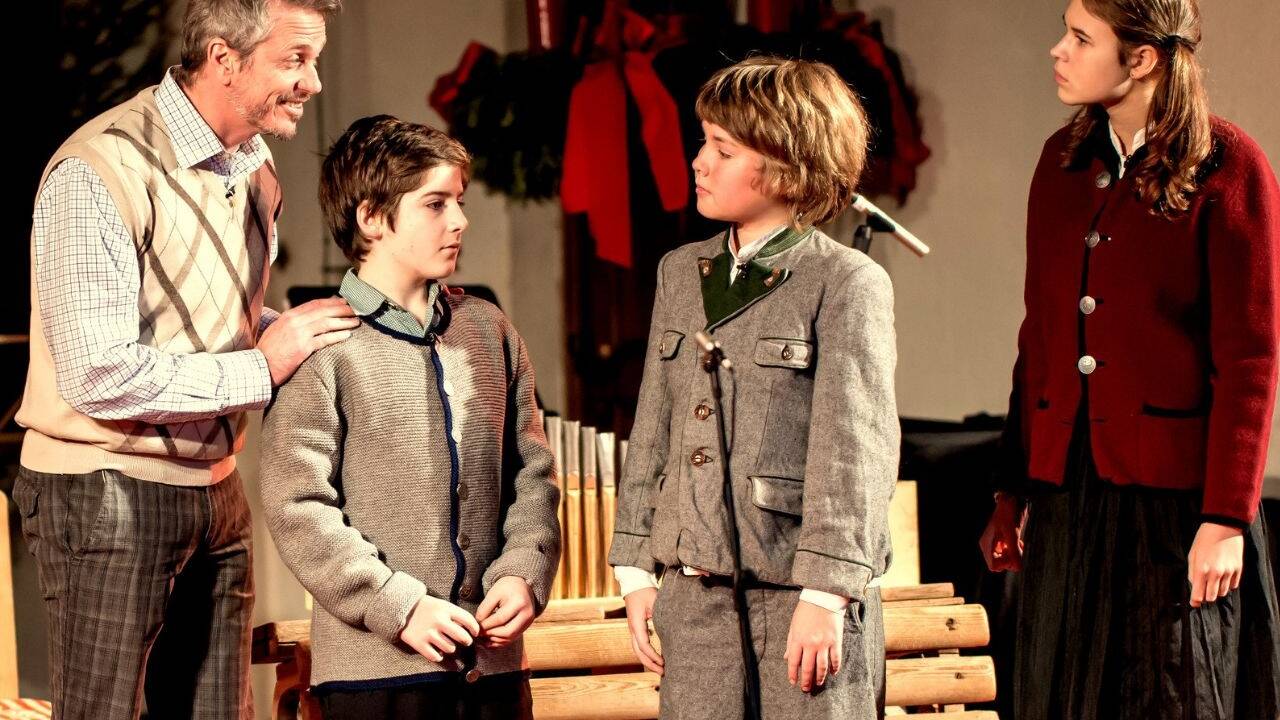 Das junge Theaterensemble steht beim „Salzburger Advent“ im Mittelpunkt. 