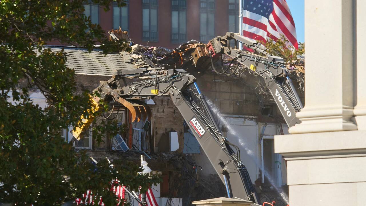 Für viele steht der Eingriff am Weißen Haus symbolisch für tiefgreifende Veränderungen in den USA. Für viele steht der Eingriff am Weißen Haus symbolisch für tiefgreifende Veränderungen in den USA.