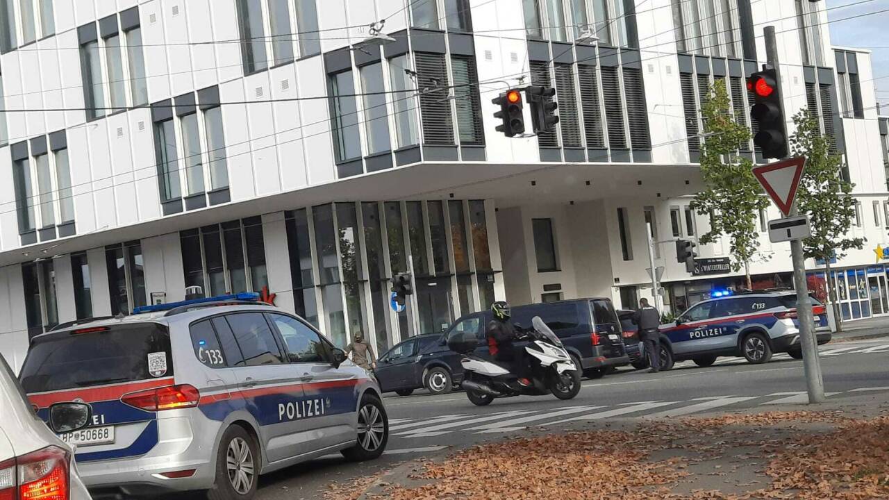 Ein Großeinsatz führte zur Verhaftung des Mannes. Ein Großeinsatz führte zur Verhaftung des Mannes.