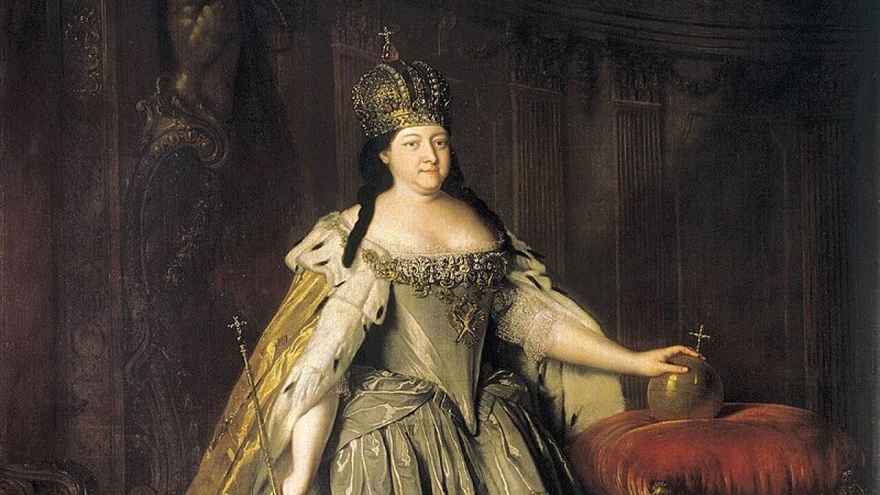 1740: Nach dem Tod der Zarin Anna Iwanowna (Bild) wird deren Großneffe, der zwei Monate alte Sohn des Herzogs Anton Ulrich von Braunschweig-Wolfenbüttel, als Iwan VI. zum russischen Kaiser ausgerufen. Der von der Verstorbenen eingesetzte Regent, Herzog Ernst Johann Biron von Kurland, wird gestürzt und verbannt. (Nach dem Staatsstreich Elisabeths, der Tochter Peters des Großen, 1741 wird Iwan VI. bis zu seinem gewaltsamen Tod im Jahr 1764 gefangen gehalten.)  1740: Nach dem Tod der Zarin Anna Iwanowna (Bild) wird deren Großneffe, der zwei Monate alte Sohn des Herzogs Anton Ulrich von Braunschweig-Wolfenbüttel, als Iwan VI. zum russischen Kaiser ausgerufen. Der von der Verstorbenen eingesetzte Regent, Herzog Ernst Johann Biron von Kurland, wird gestürzt und verbannt. (Nach dem Staatsstreich Elisabeths, der Tochter Peters des Großen, 1741 wird Iwan VI. bis zu seinem gewaltsamen Tod im Jahr 1764 gefangen gehalten.)