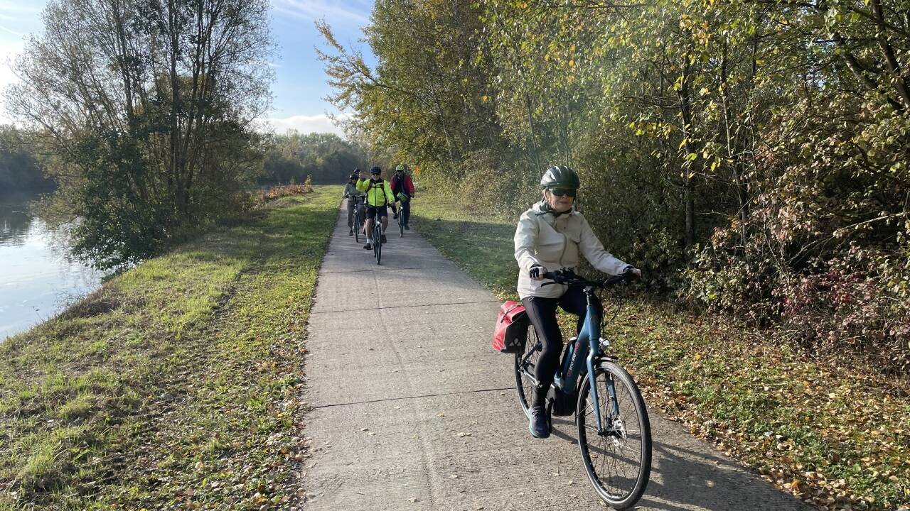 Immer am Fluss entlang geht es über Thionville...  Immer am Fluss entlang geht es über Thionville...