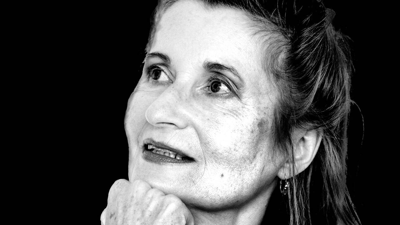 Sich abarbeiten an der Heimat und ihrer Geschichte: 2004 erhielt Elfriede Jelinek den Literaturnobelpreis.  Sich abarbeiten an der Heimat und ihrer Geschichte: 2004 erhielt Elfriede Jelinek den Literaturnobelpreis.