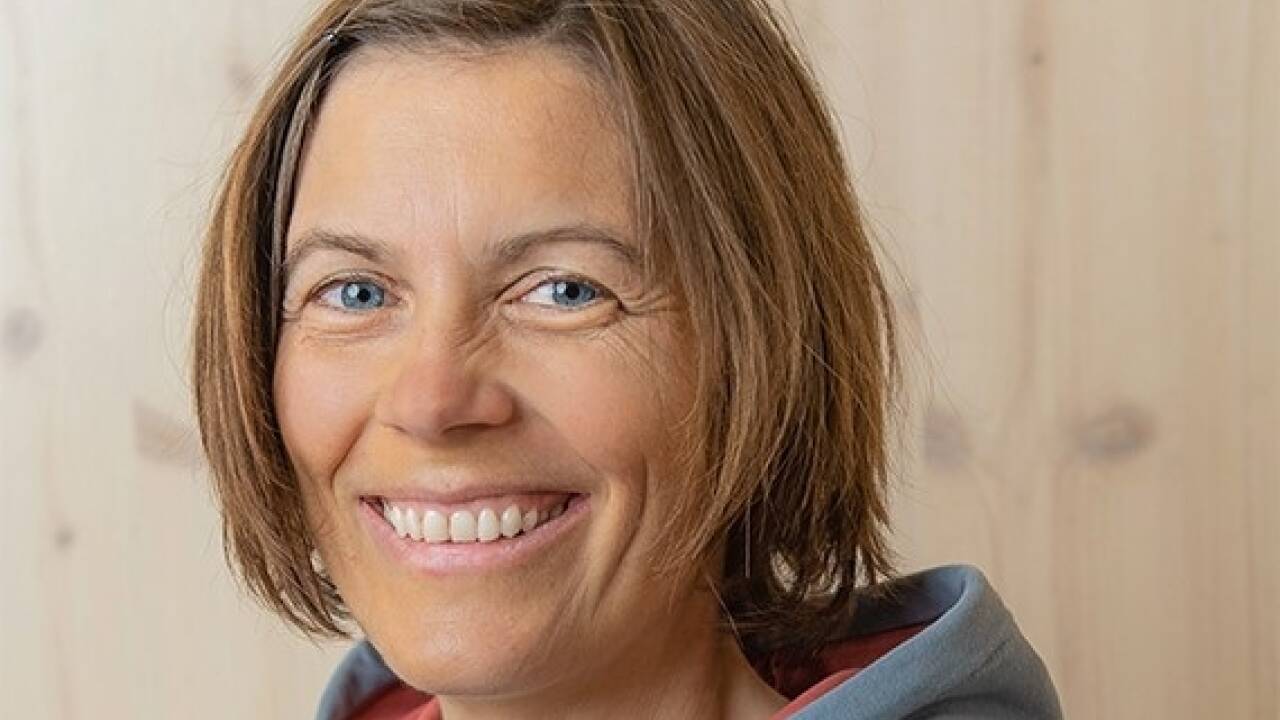 Martina Wallner und ihr Team begleiten trauernde Menschen in belastenden Lebenssituationen: einfühlsam und unentgeltlich.  Martina Wallner und ihr Team begleiten trauernde Menschen in belastenden Lebenssituationen: einfühlsam und unentgeltlich.