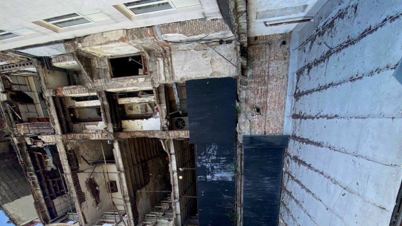 Zerstört von Nato-Bomben im April 1999, genutzt als nationalistisches Mahnmal: das Gebäude des serbischen Rundfunks in Belgrad im Oktober 2025  Zerstört von Nato-Bomben im April 1999, genutzt als nationalistisches Mahnmal: das Gebäude des serbischen Rundfunks in Belgrad im Oktober 2025