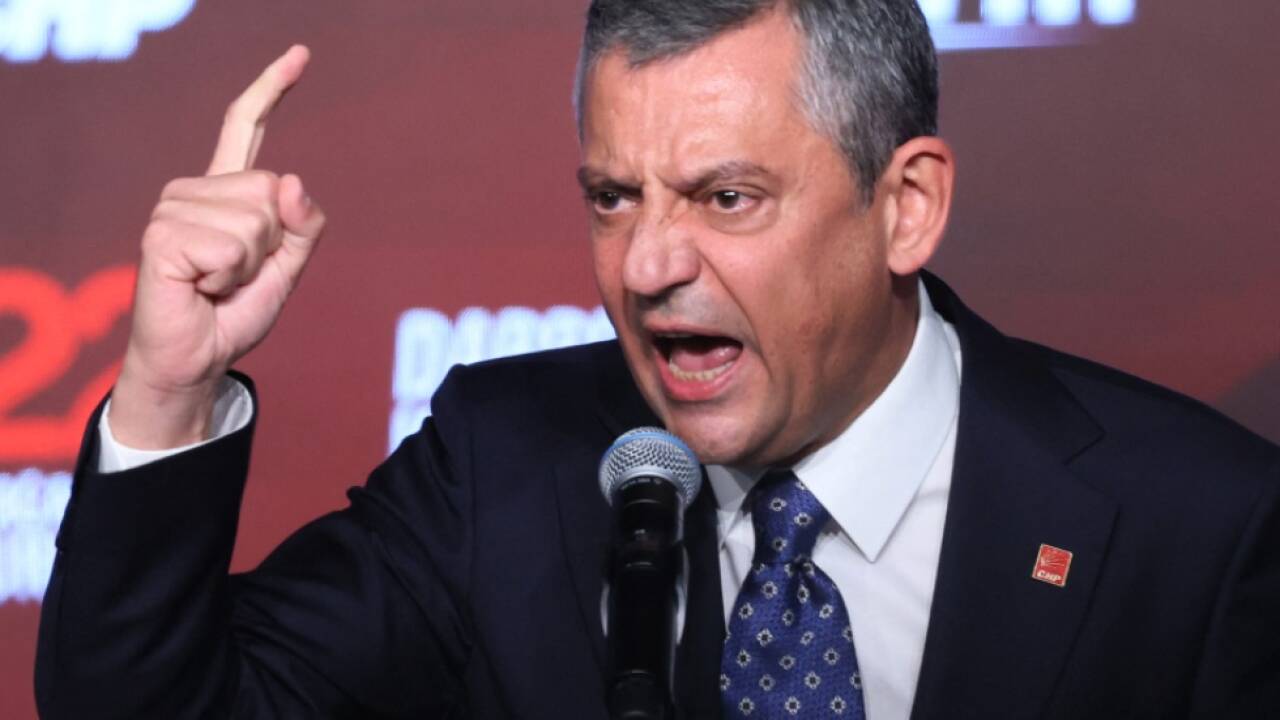 Özel ließ sich auf Parteitag im September als CHP-Chef bestätigen 