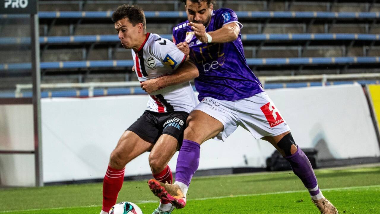 Denizcan Cosgun (rechts) will mit Austria Salzburg eine Reaktion auf die schwache Leistung bei der Admira zeigen.  Denizcan Cosgun (rechts) will mit Austria Salzburg eine Reaktion auf die schwache Leistung bei der Admira zeigen.