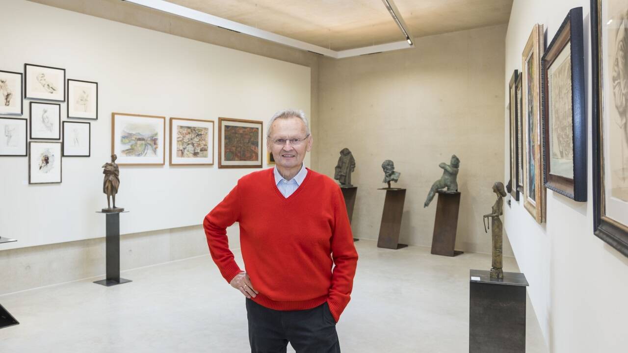 Anton Vogl senior mit einem Destillat seiner Kunstsammlung: „Diese Werke sollen beisammen bleiben“.  Anton Vogl senior mit einem Destillat seiner Kunstsammlung: „Diese Werke sollen beisammen bleiben“.