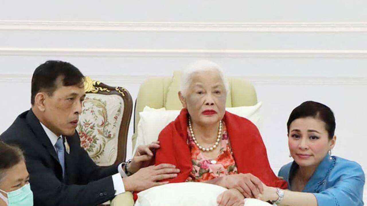 Sirikit an ihrem 88. Geburtstag  Sirikit an ihrem 88. Geburtstag