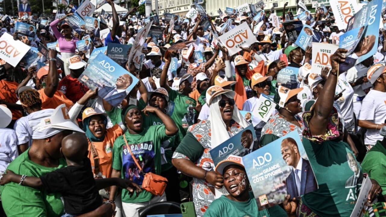 Wahlkampf in Côte d'Ivoire: Fans von Amtsinhaber Alassane Ouattara  Wahlkampf in Côte d'Ivoire: Fans von Amtsinhaber Alassane Ouattara