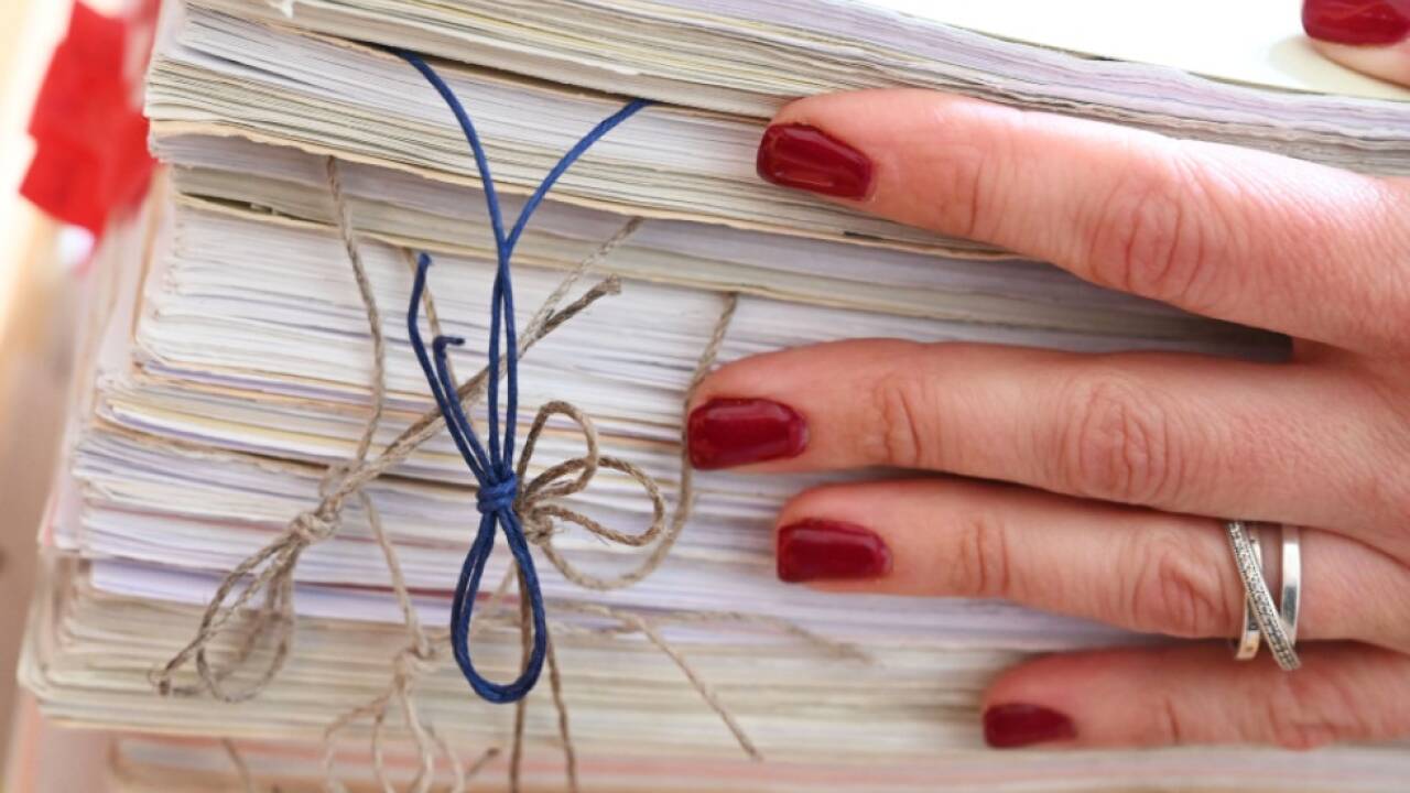 Das Amtsgeheimnis wurde abgeschafft, die Geheimhaltung ist in vielen Fällen geblieben.  Das Amtsgeheimnis wurde abgeschafft, die Geheimhaltung ist in vielen Fällen geblieben.