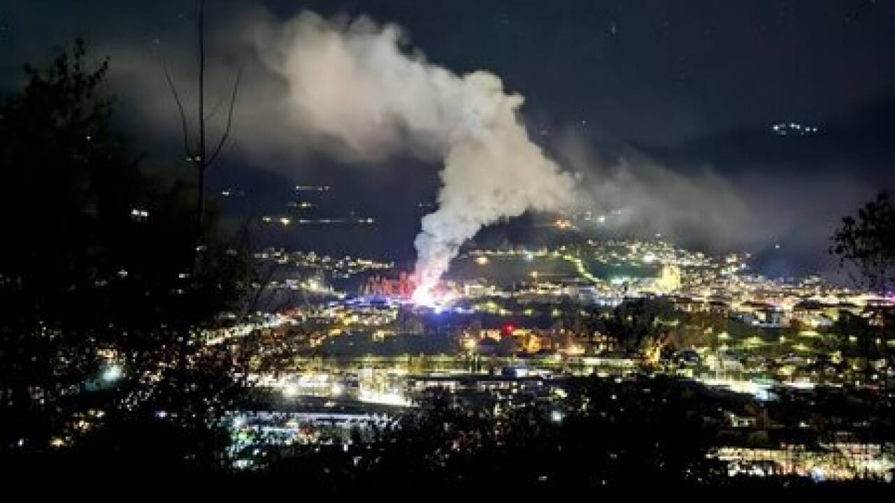 Das Feuer brach in einem Mehrparteienhaus nahe dem St.Johanner Zentrum aus.  Das Feuer brach in einem Mehrparteienhaus nahe dem St.Johanner Zentrum aus.