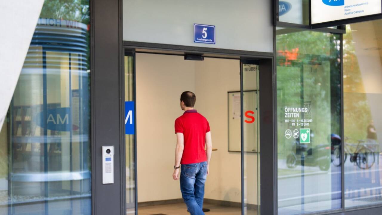 Arbeitslose Personen dürfen bald nur in Ausnahmefällen dazu verdienen  Arbeitslose Personen dürfen bald nur in Ausnahmefällen dazu verdienen