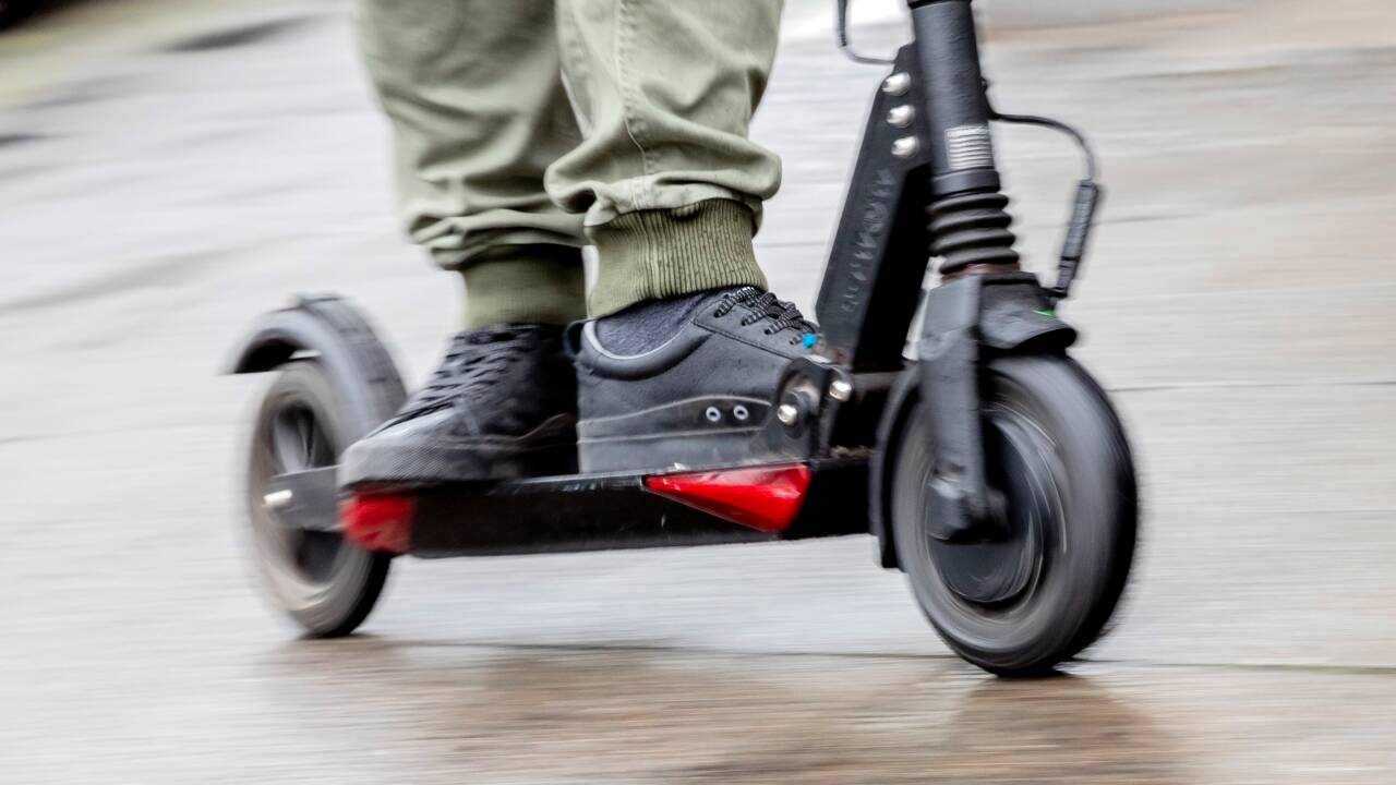 Der E-Scooter war mit einem Ortungsgerät ausgestattet.  Der E-Scooter war mit einem Ortungsgerät ausgestattet.