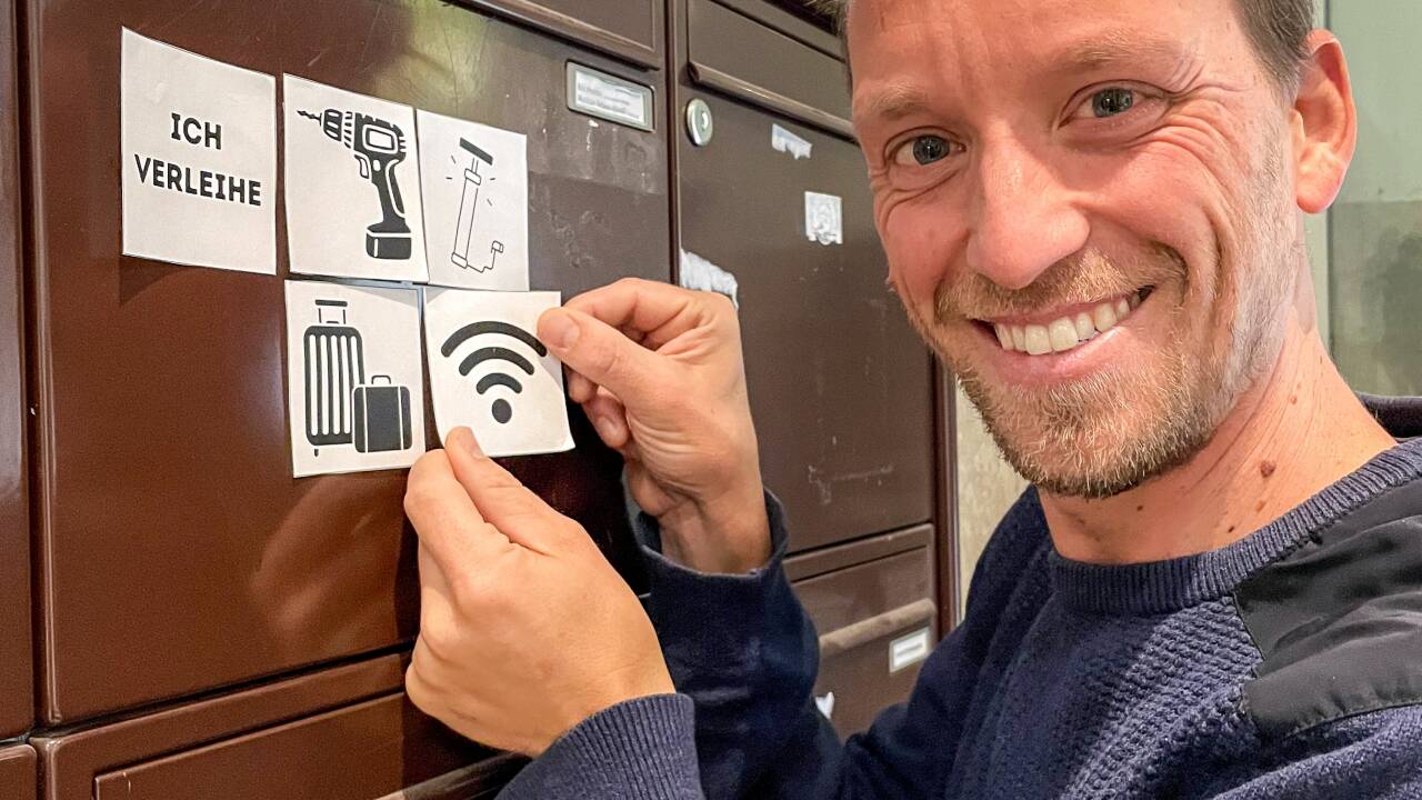 Lukas Bernitz würde sein WLAN verleihen und auch sein Lastenrad.  Lukas Bernitz würde sein WLAN verleihen und auch sein Lastenrad.