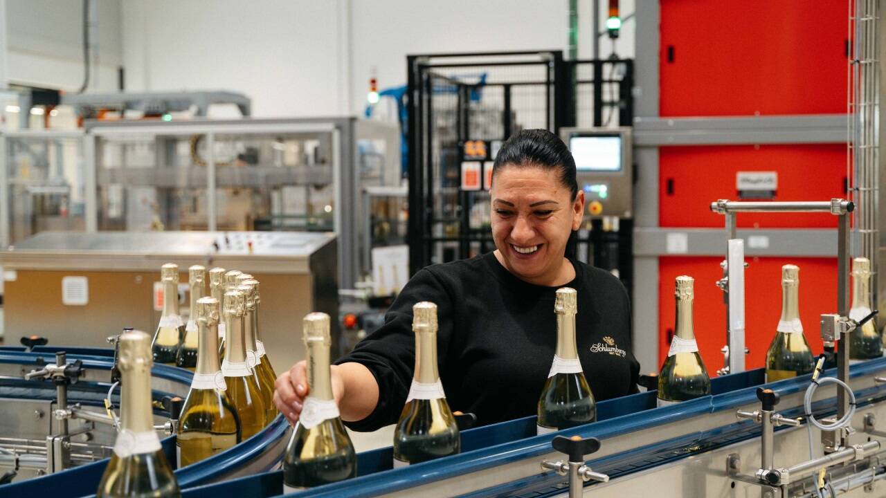 Die Sektkellerei Schlumberger eröffnet nun ihre neue Produktionsstätte in Müllendorf (Burgenland).  Die Sektkellerei Schlumberger eröffnet nun ihre neue Produktionsstätte in Müllendorf (Burgenland).