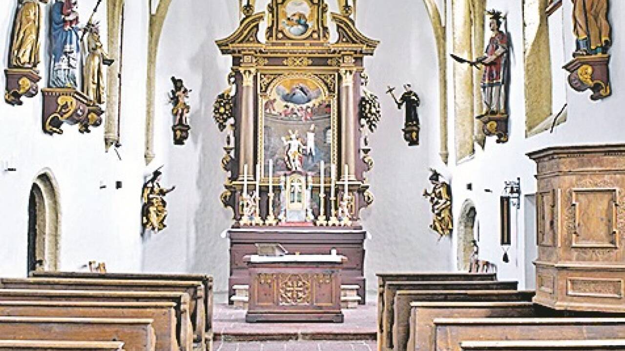 Gestühl der Buchbergkirche, ein fertiggestellter Auftrag.   Gestühl der Buchbergkirche, ein fertiggestellter Auftrag.