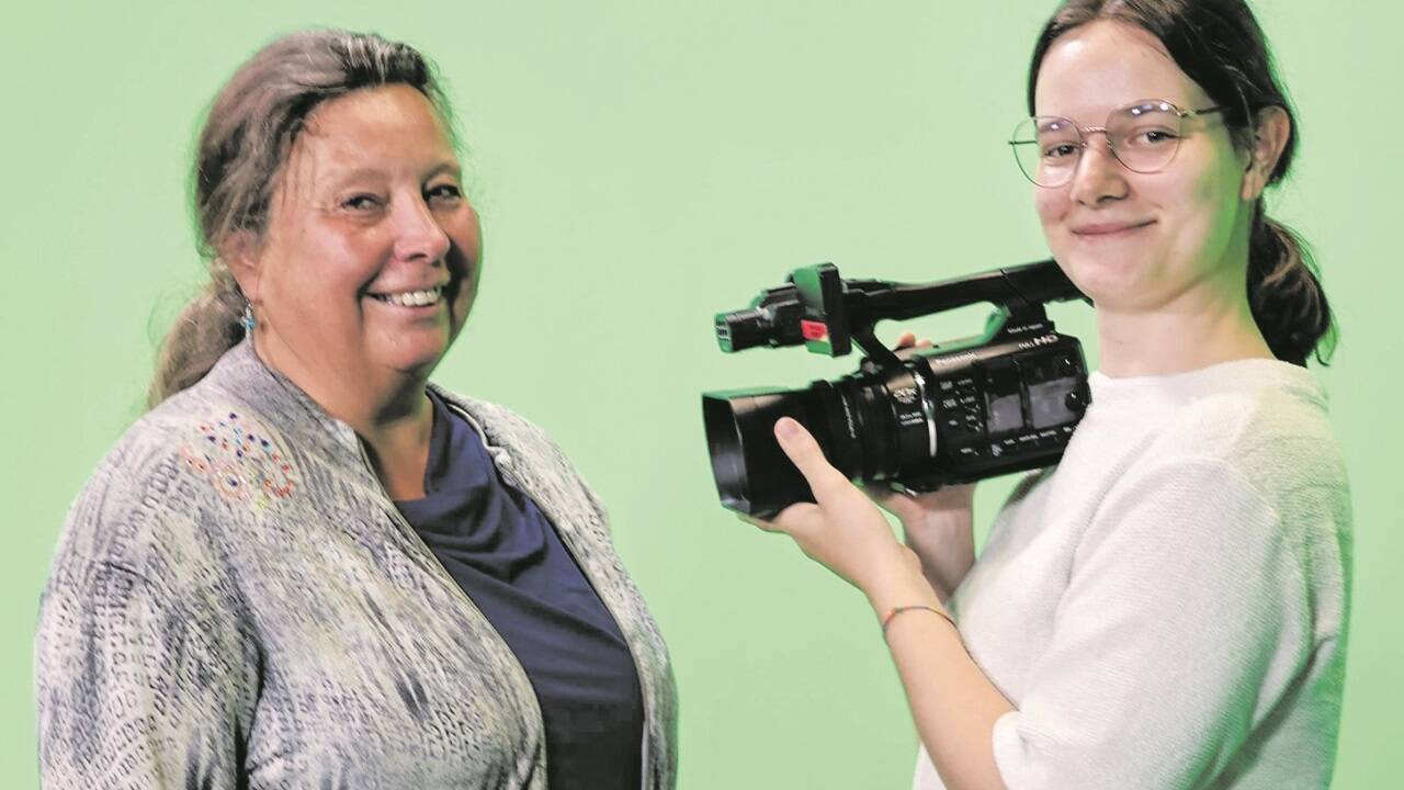 Susanne Radke mit ihrer Assistentin Johanna Witkowski.   Susanne Radke mit ihrer Assistentin Johanna Witkowski.