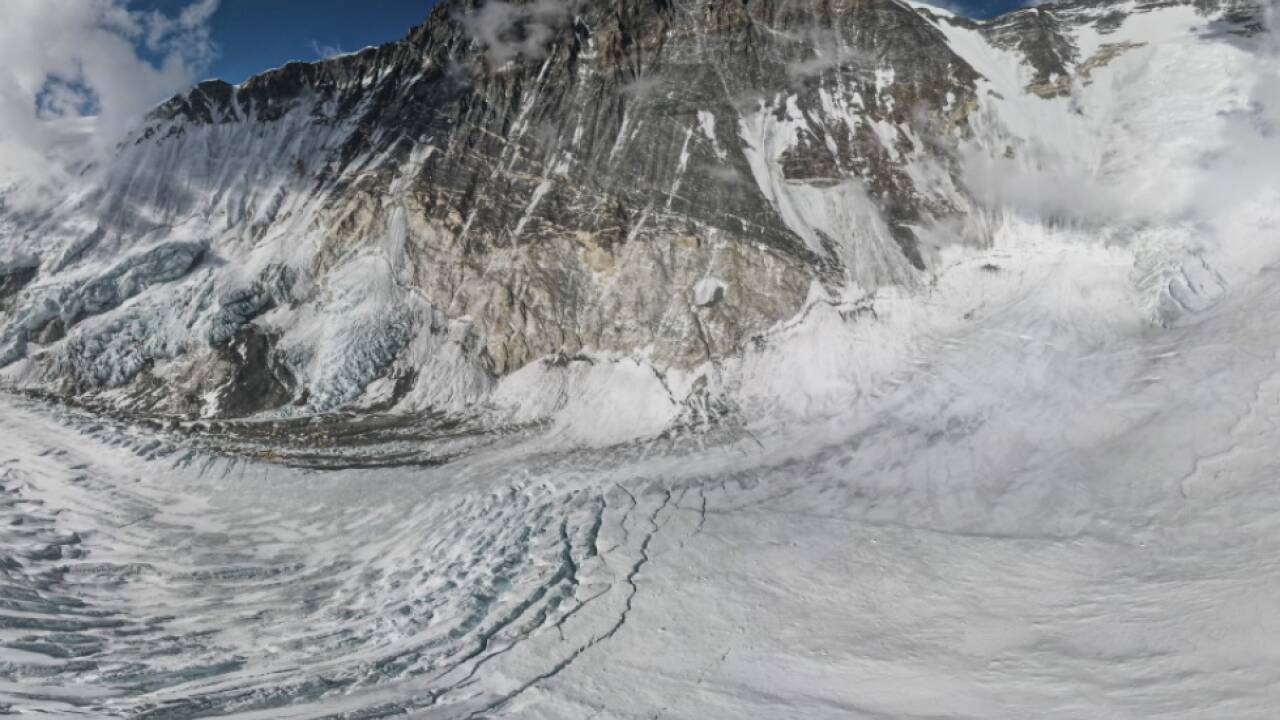Nepals Luftfahrtbehörde berichtete von verunglücktem Hubschrauber  Nepals Luftfahrtbehörde berichtete von verunglücktem Hubschrauber