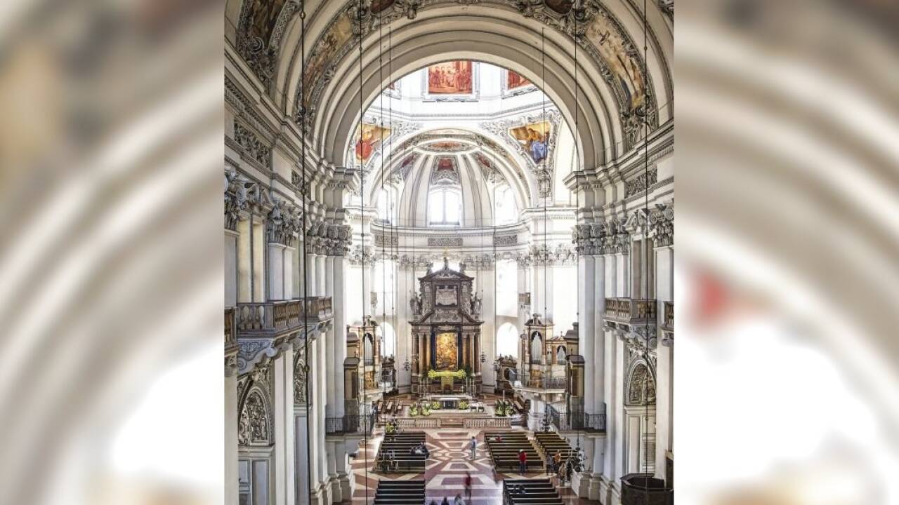 In Salzburger Kirchen, wie im Dom, kommt die Hoffnung zum Klingen.  In Salzburger Kirchen, wie im Dom, kommt die Hoffnung zum Klingen.