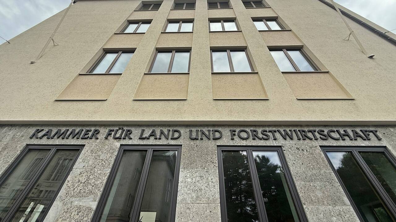 Das Gebäude der Landwirtschaftskammer Salzburg.  Das Gebäude der Landwirtschaftskammer Salzburg.
